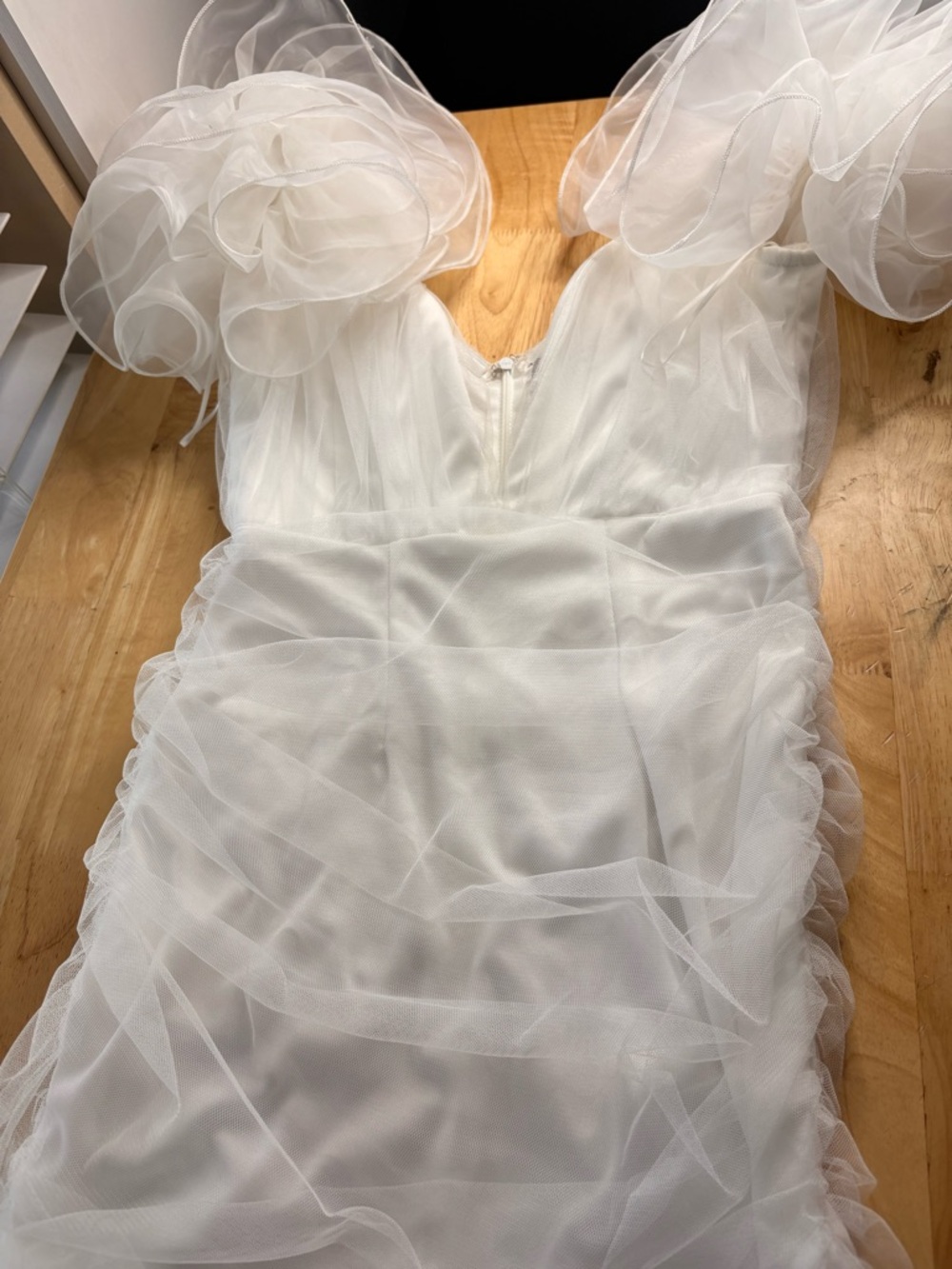 Fashion nova White Ruffled Tulle Cocktail Dress with Statement Puff Sleeves